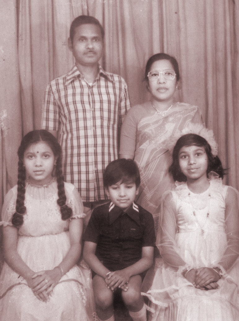 Arun Kuswhaha with Father, Mother & Sisters